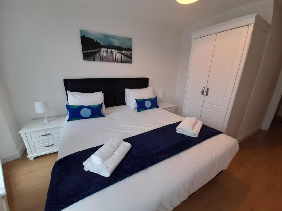 Berks Luxury Serviced Apartments , Free Parking, Free Gym And Free Wifi Bracknell Eksteriør billede