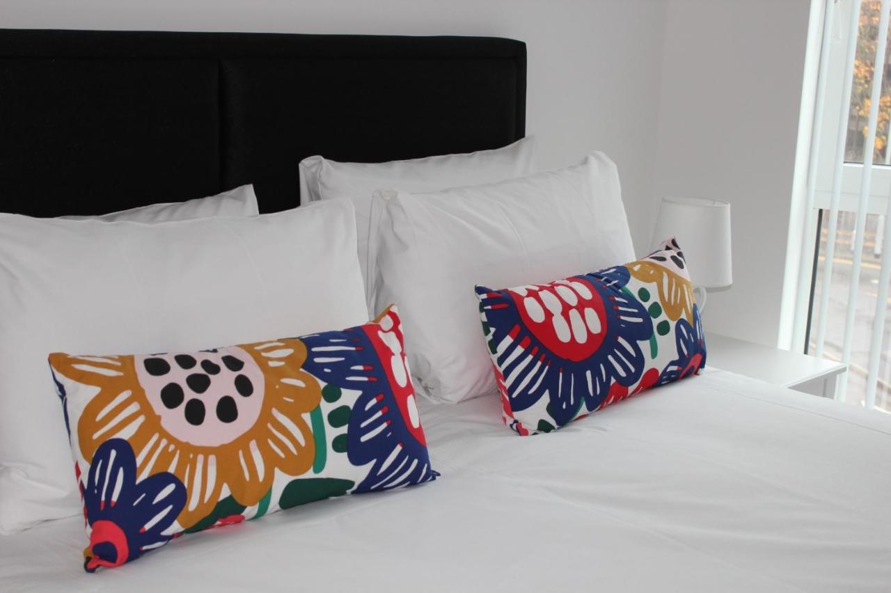 Berks Luxury Serviced Apartments , Free Parking, Free Gym And Free Wifi Bracknell Eksteriør billede