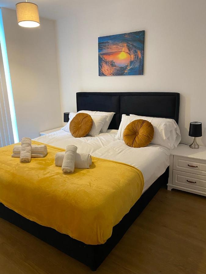 Berks Luxury Serviced Apartments , Free Parking, Free Gym And Free Wifi Bracknell Værelse billede