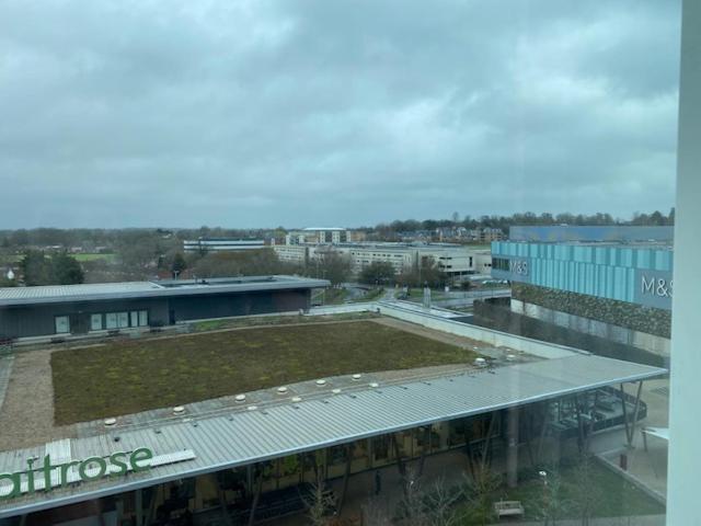 Berks Luxury Serviced Apartments , Free Parking, Free Gym And Free Wifi Bracknell Eksteriør billede
