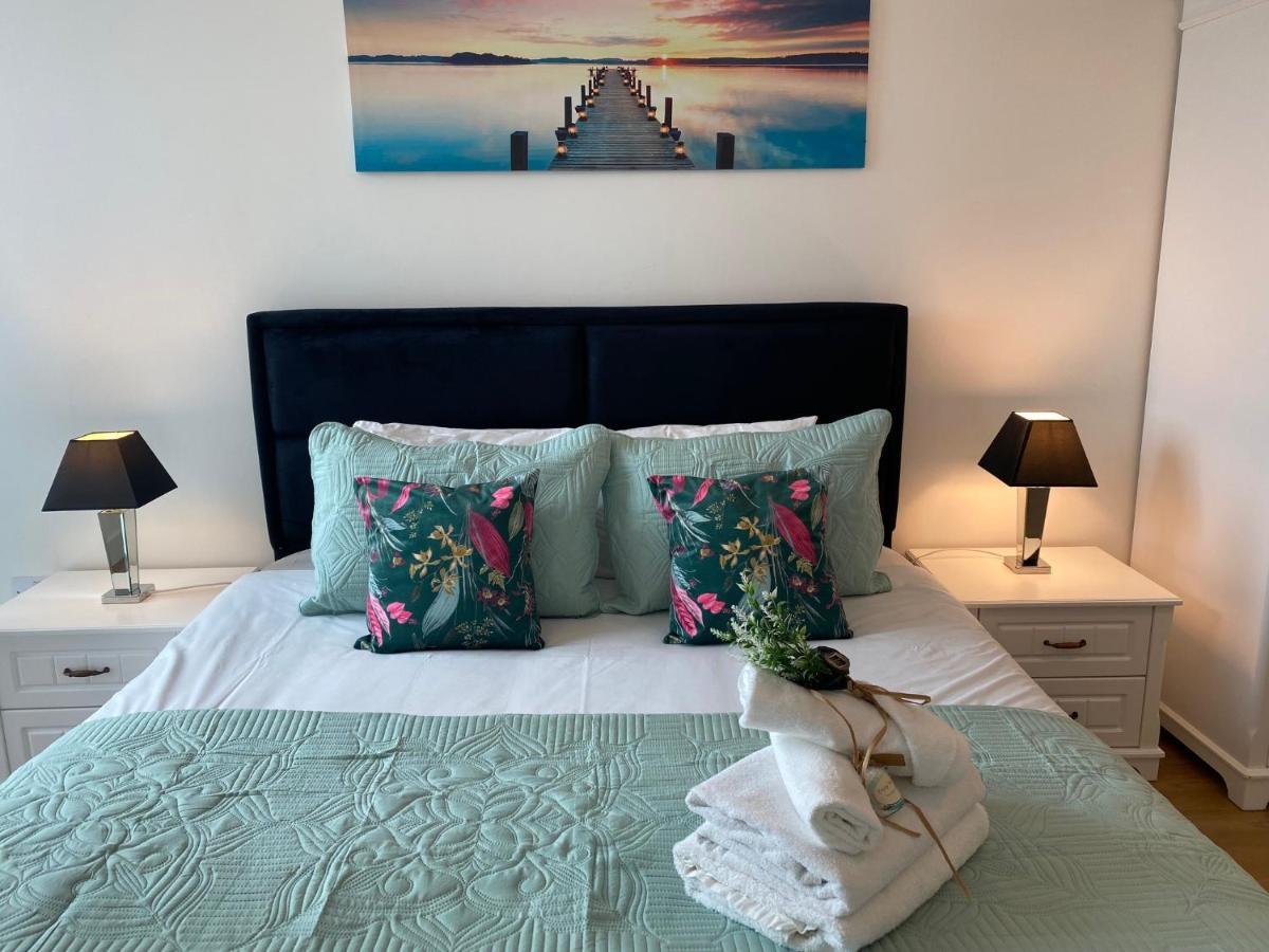 Berks Luxury Serviced Apartments , Free Parking, Free Gym And Free Wifi Bracknell Eksteriør billede