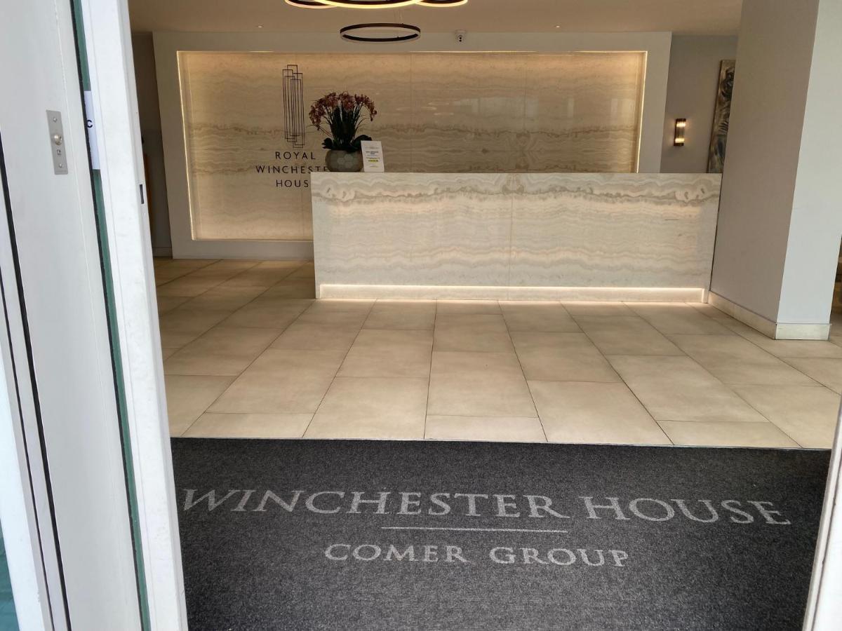 Berks Luxury Serviced Apartments , Free Parking, Free Gym And Free Wifi Bracknell Eksteriør billede