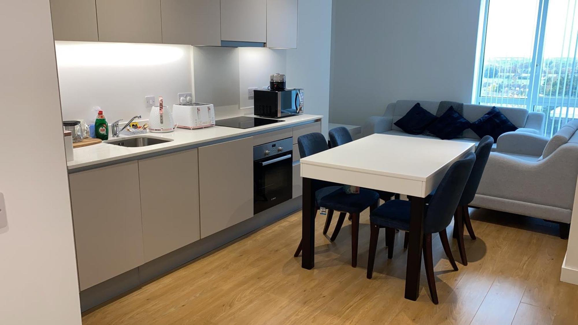 Berks Luxury Serviced Apartments , Free Parking, Free Gym And Free Wifi Bracknell Værelse billede